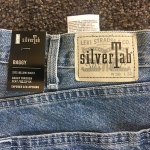 Levi’s vintage silver tab jeans 38 x 32